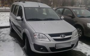 «Можете приезжать каждый месяц и перекрашивать». Белорус купил новую Lada, которая неожиданно стала ржаветь