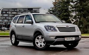 Kia Mohave на подъемнике. «Последнее ТО обошлось в 1500 долларов»
