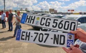 «Мотать пробег не позволяет совесть». Что предлагает авторынок в Малиновке летом