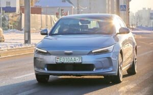 «К 2025 году каждое 20-е авто в Беларуси будет электрическим». А вы готовы пересесть на электрокар?