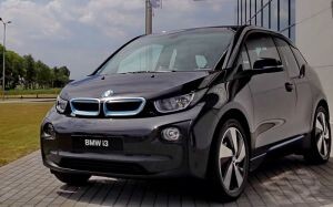 Владельцу BMW i3 пришло извещение об уплате транспортного налога. Разве это законно?