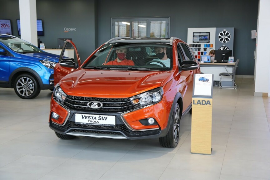 Авторынок в октябре: Lada Vesta не остановить, Geely Coolray в пятёрке лучших
