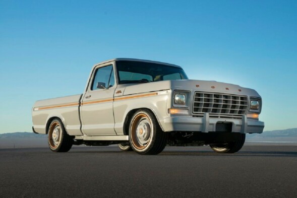 Ford перевёл 43-летний пикап F-100 на электричество. Так можно сделать и с другими машинами с ДВС