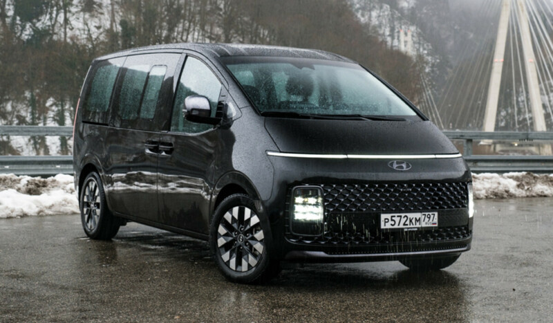 Hyundai начала продажи минивэна Staria в РФ. Для Беларуси запланированы другие новинки