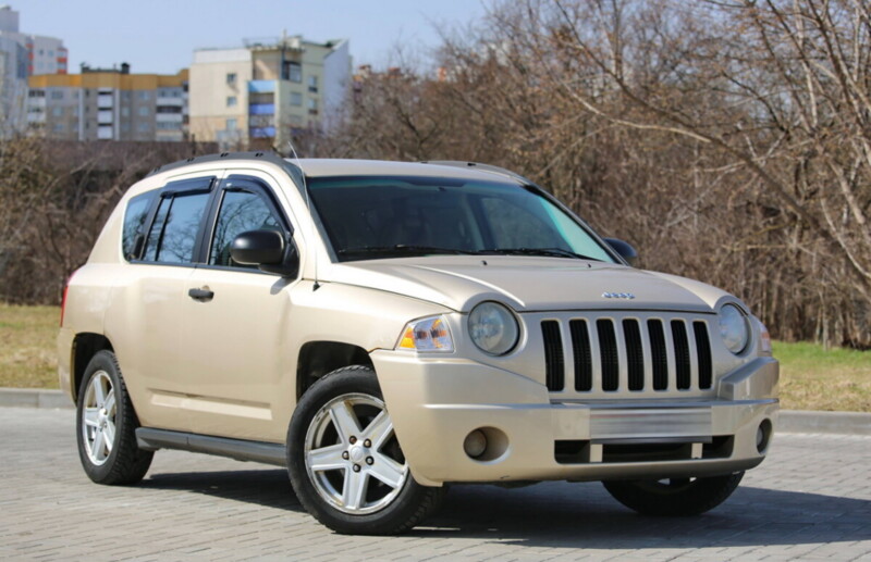 «Внимание стоит уделить всему». Проверили Jeep Compass с пробегом 420 тысяч км