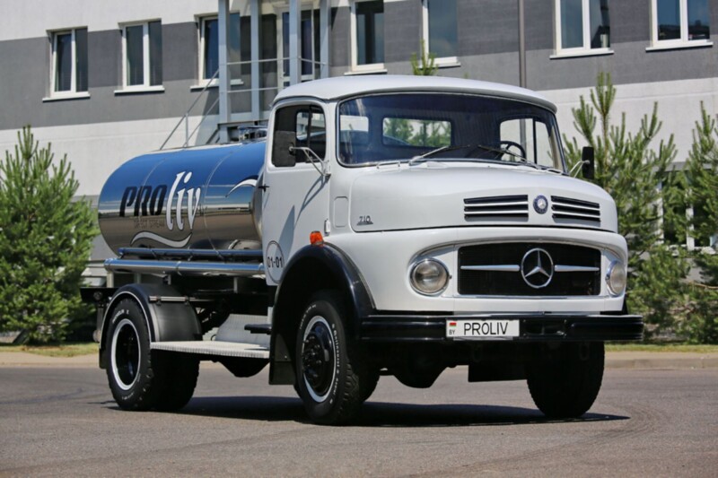 Mercedes-Benz 710 1966 года выпуска: «За машину предлагали 50 000 евро — не согласились»
