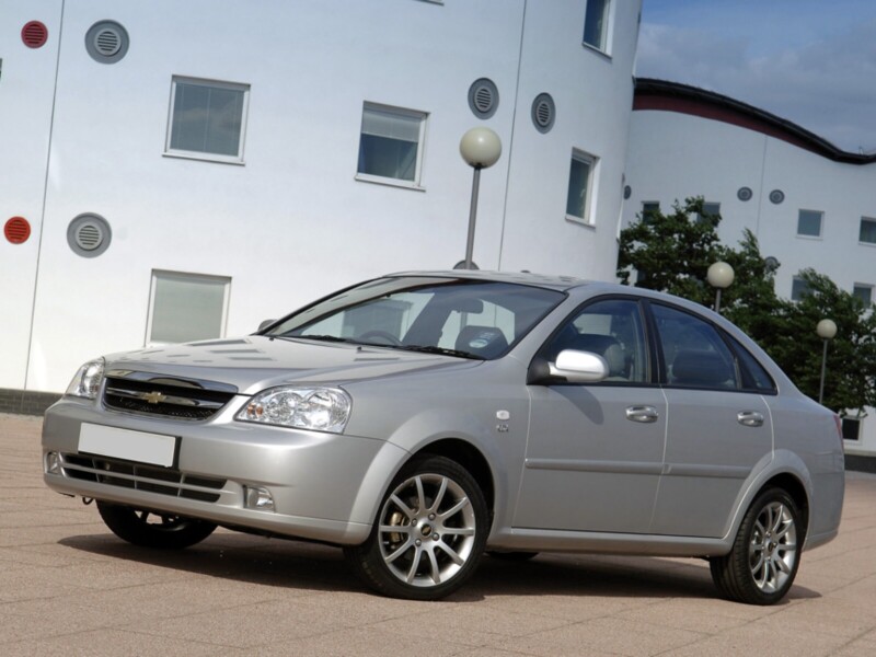 На продажу выставили 15-летний Chevrolet Lacetti без пробега. Сколько просят?