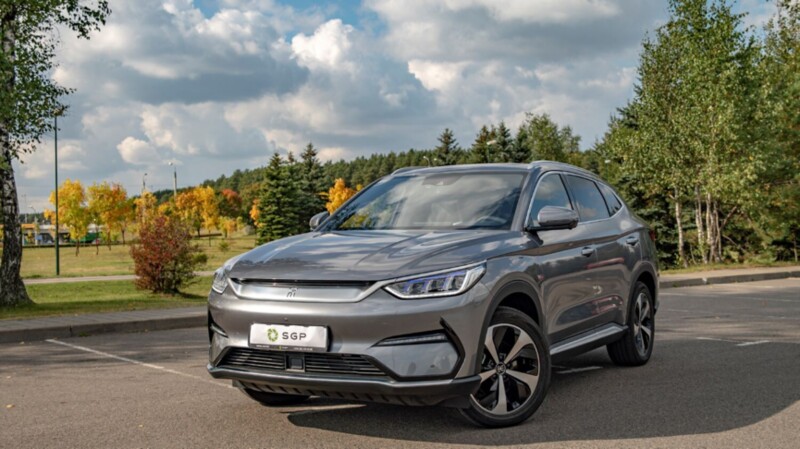 BYD Song Plus EV: «После 55 тысяч км в такси — только плановое ТО и замена ступицы»