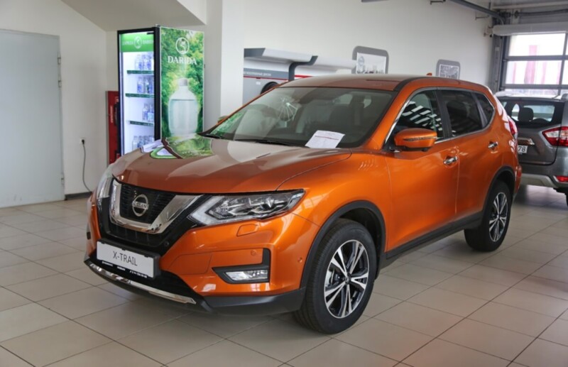 Nissan продлила сертификаты на три модели в России, хотя ушла из страны
