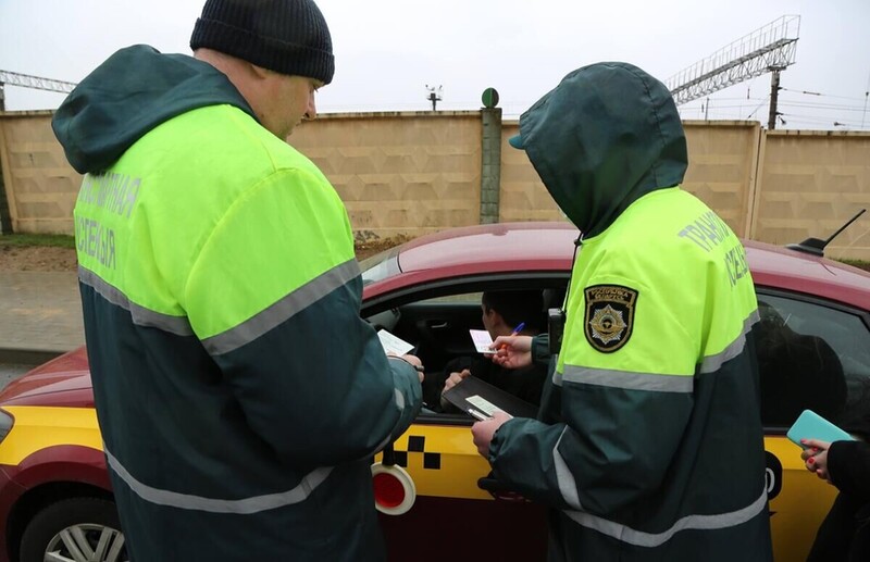 Не подписал протокол — избежал ответственности? В МНС прокомментировали «вредные советы» таксистам
