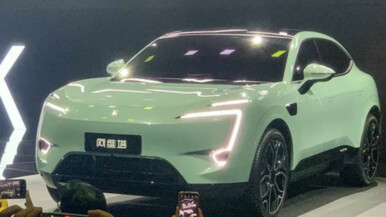 Совместный кросс Changan и Huawei: 4 секунды до «сотни», автопилот и запас хода в 700 км