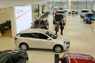 АвтоВАЗ пересмотрел свою политику и разрешит клиентам отказываться от «допов». Но не всем