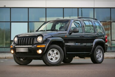 «За три года вложил $3 000». Владелец про плюсы и минусы 20-летнего Jeep Cherokee KJ