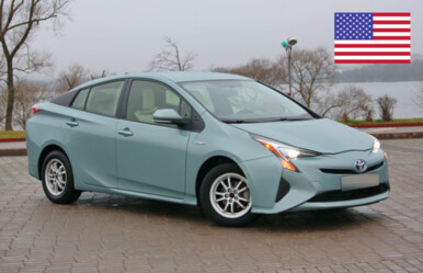 Тачка из США. Минчанин купил восстановленный Toyota Prius по низу рынка и не пожалел